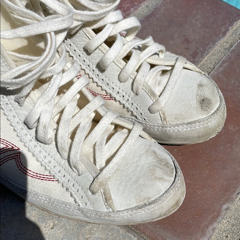 Converse Chucks Taylor Sasha High-Top Sneakers with Red Flame Western Design - Picture 3 of 15